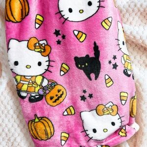 NWT Hello Kitty Throw Blanket Pink Halloween Black Cat Candy Corn Pumpkin